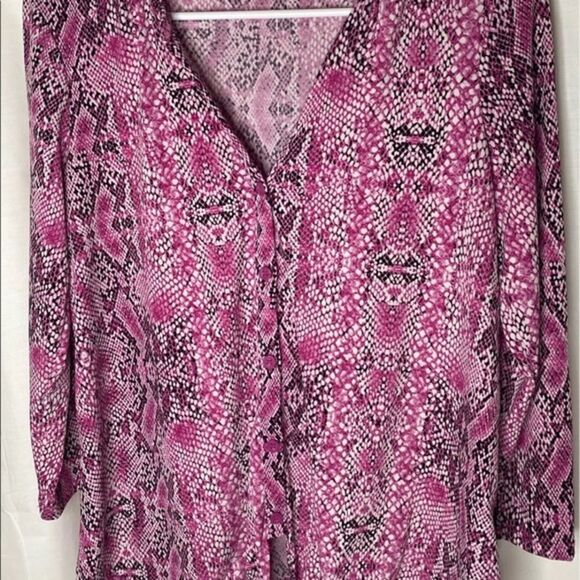 Dana Buchman Pink Reptile Print Blouse - Picture 3 of 4